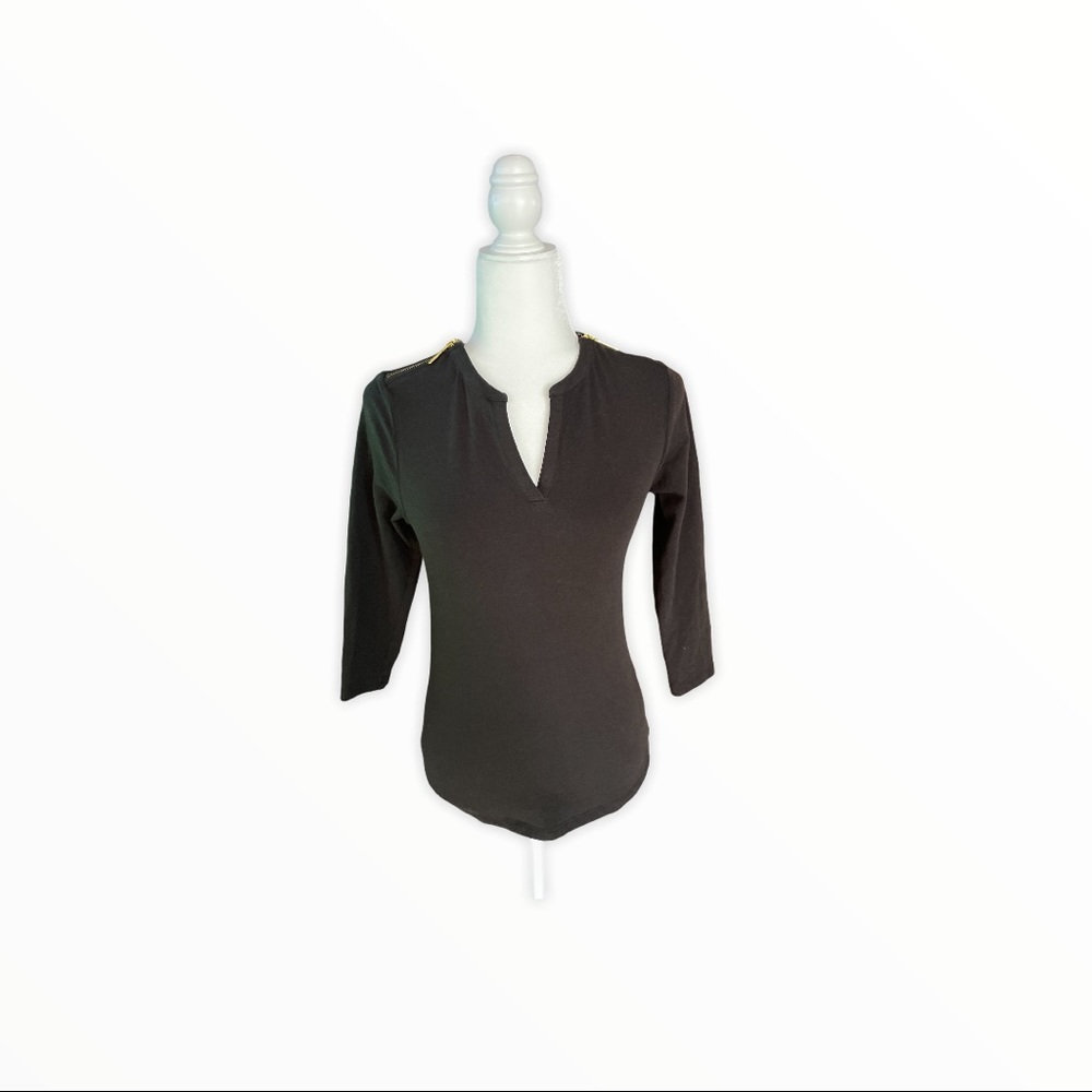3/4 sleeve black TShirt